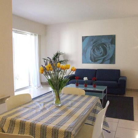 Appartement Au Chateau Vallaya Мантон Екстер'єр фото
