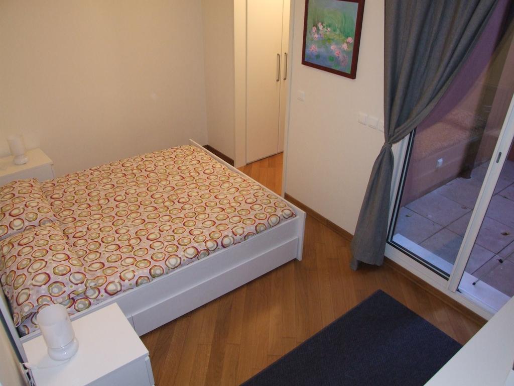 Appartement Au Chateau Vallaya Мантон Екстер'єр фото
