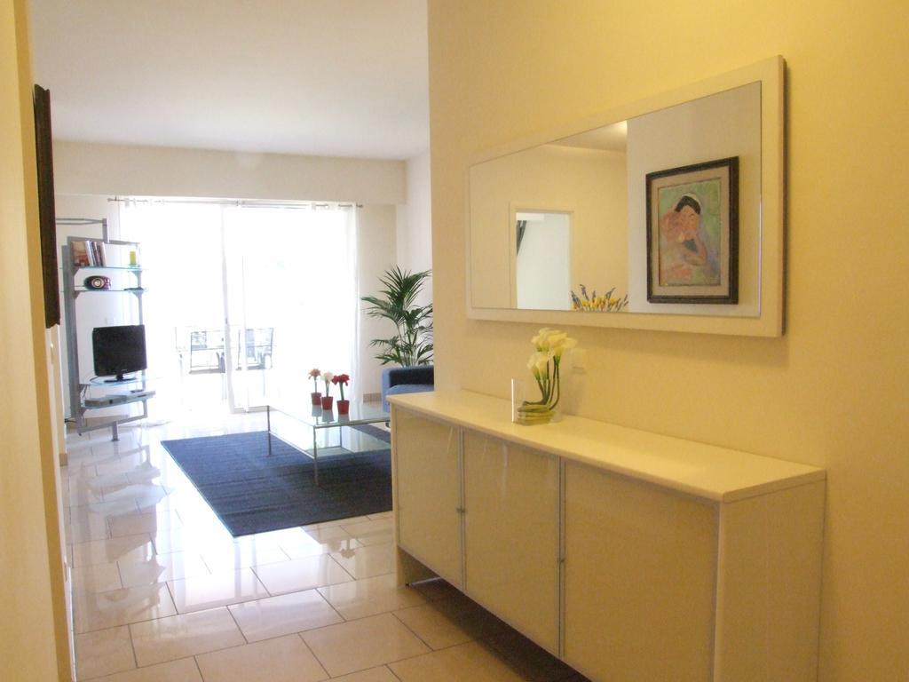 Appartement Au Chateau Vallaya Мантон Екстер'єр фото