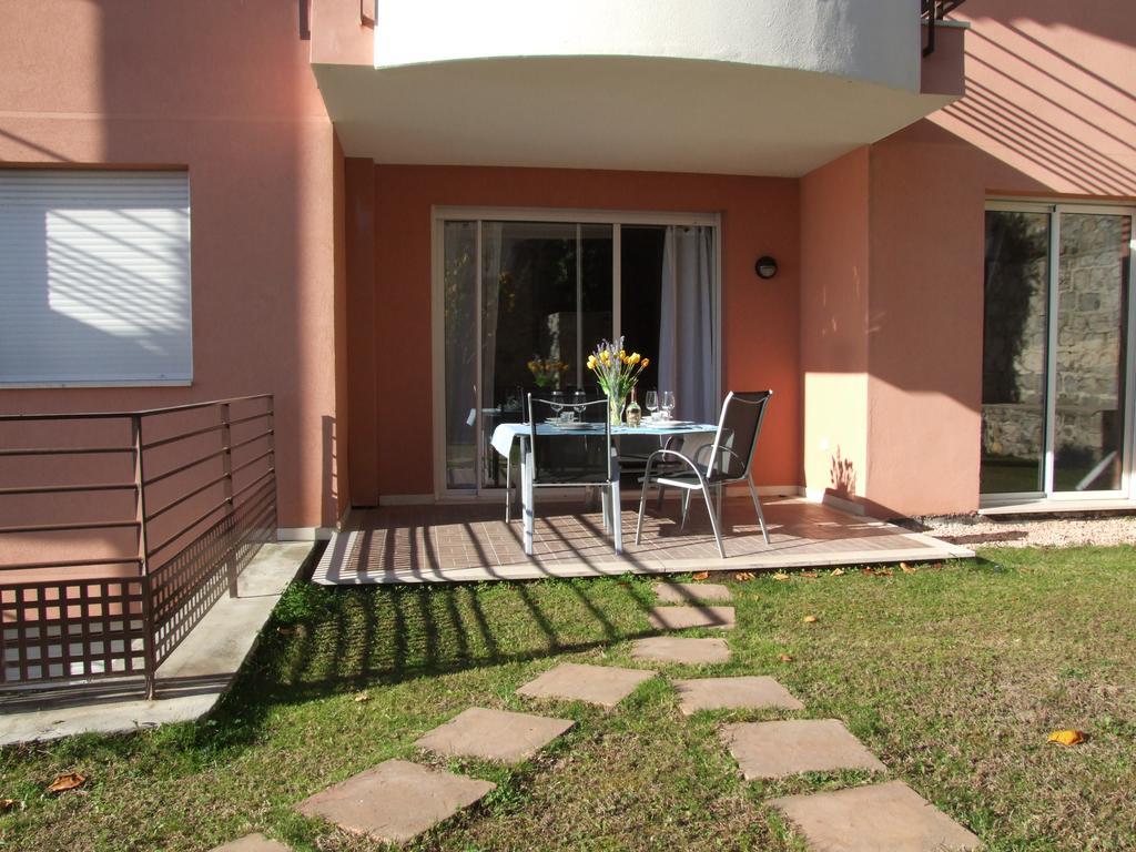 Appartement Au Chateau Vallaya Мантон Екстер'єр фото